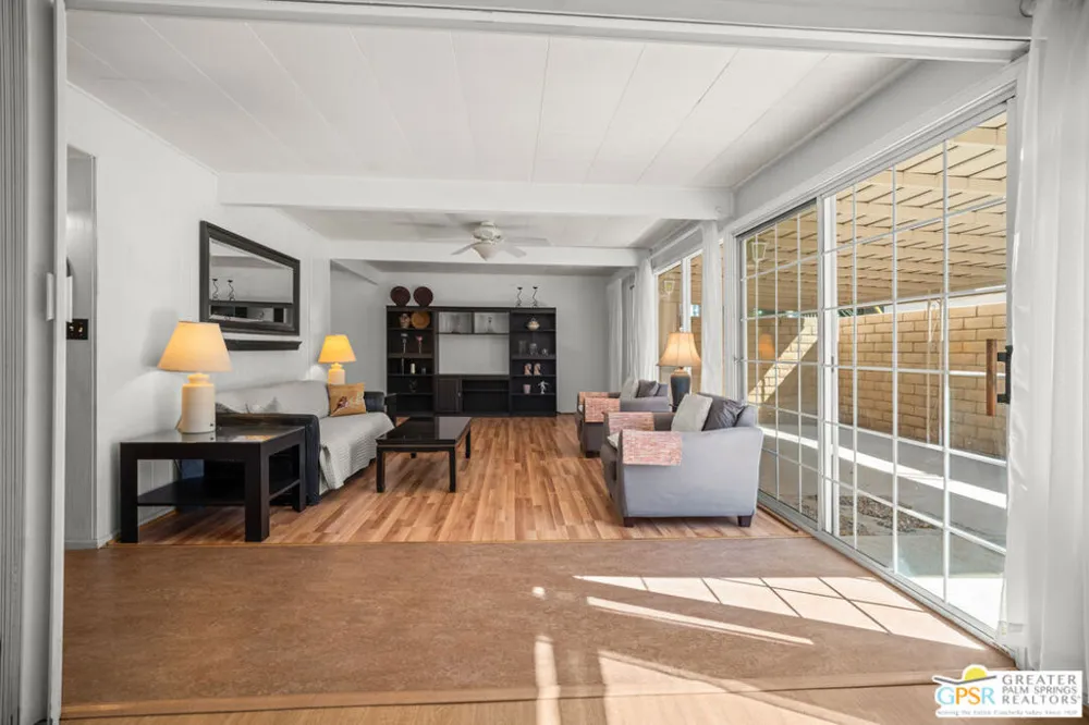 1790 Via Miraleste Palm Springs, CA 92262