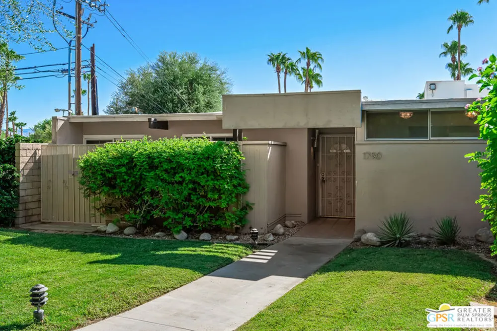 1790 Via Miraleste Palm Springs, CA 92262
