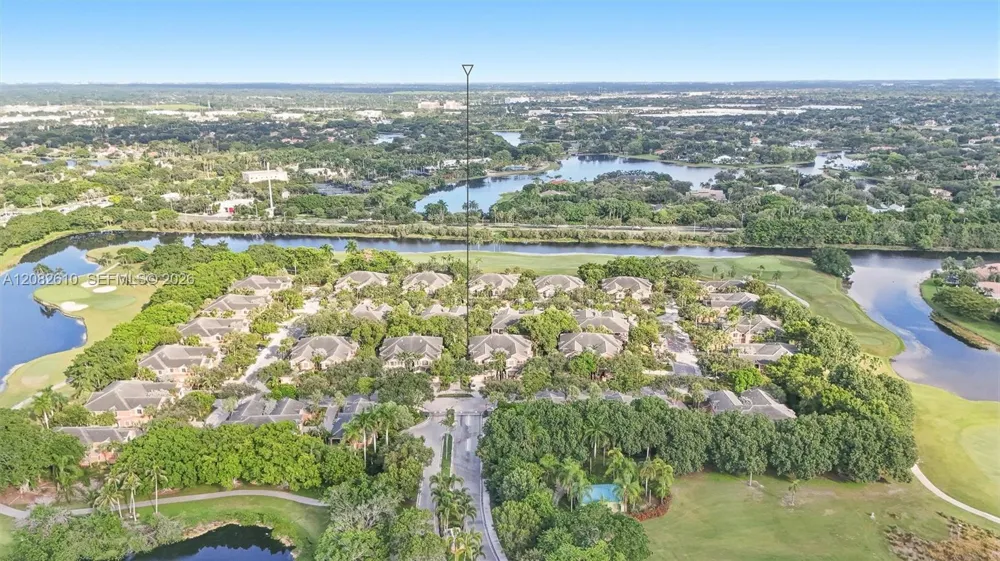 2890 Kinsington Cir #22-1 Weston, FL 33332