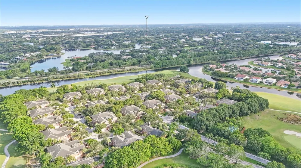 2890 Kinsington Cir #22-1 Weston, FL 33332