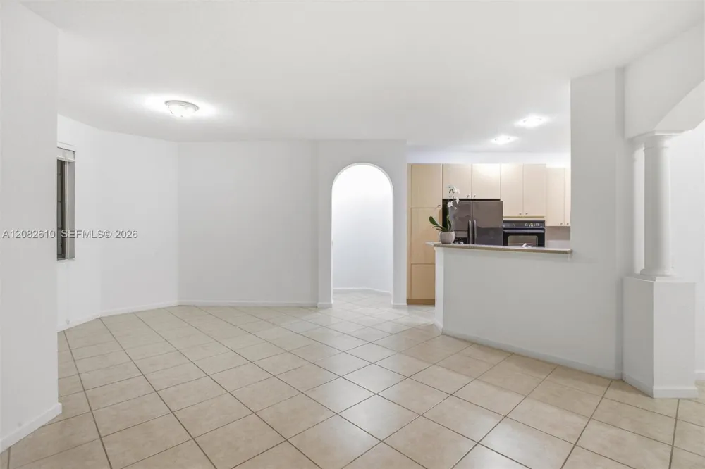 2890 Kinsington Cir #22-1 Weston, FL 33332