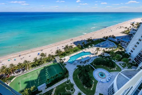 19111 Collins Ave #1602
