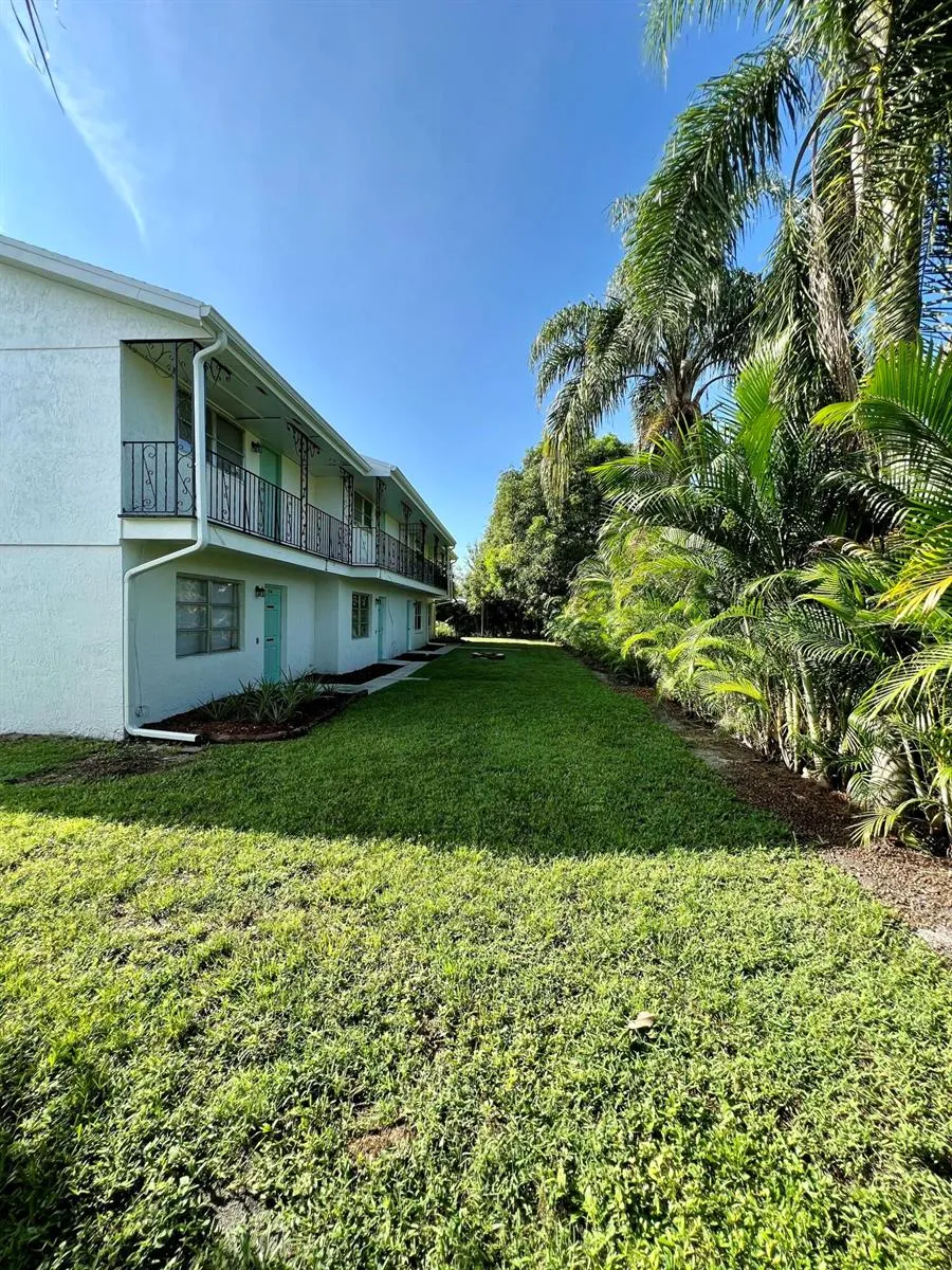2829 SW CORNELL AVENUE Palm City, FL 34990