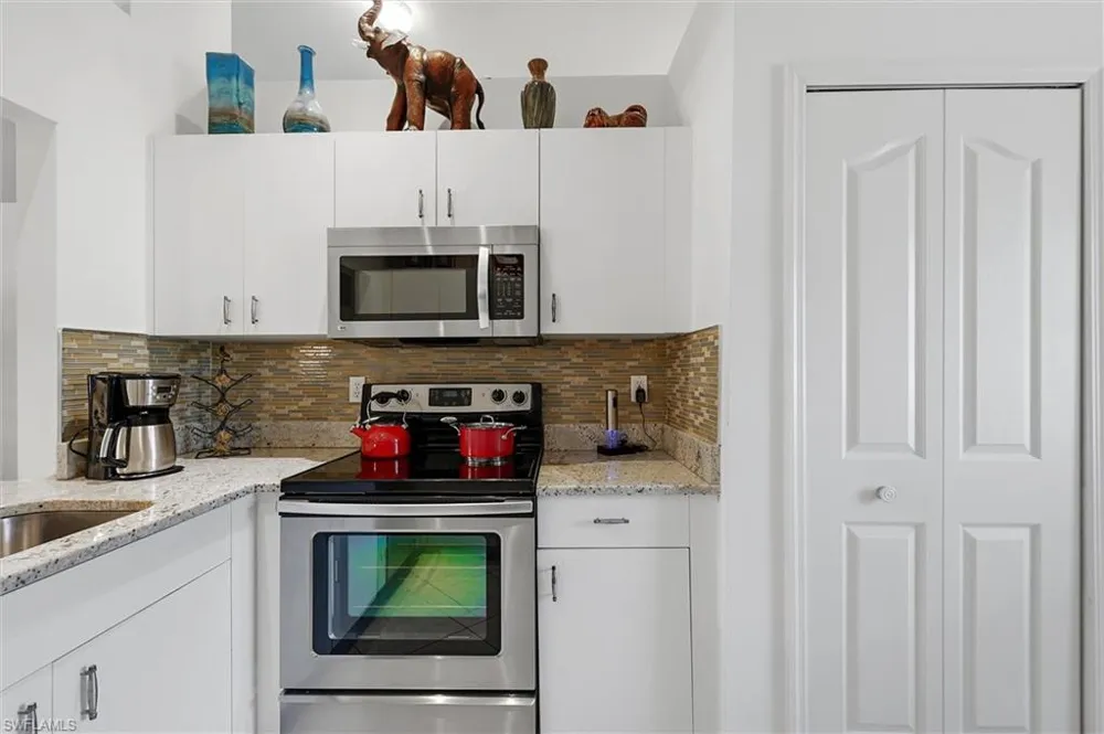 8681 Mustang Drive Naples, FL 34113