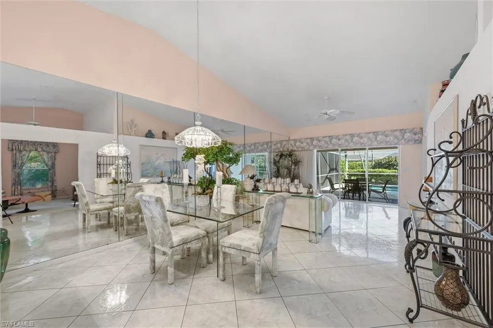 8681 Mustang Drive Naples, FL 34113