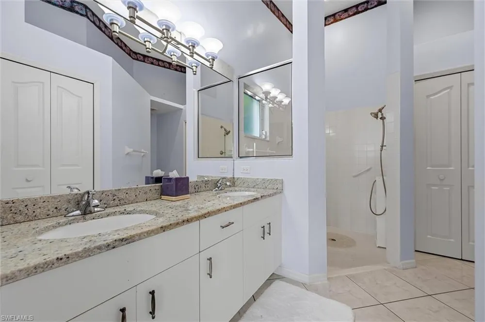 8681 Mustang Drive Naples, FL 34113
