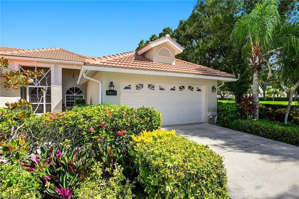 8681 Mustang Drive Naples, FL 34113