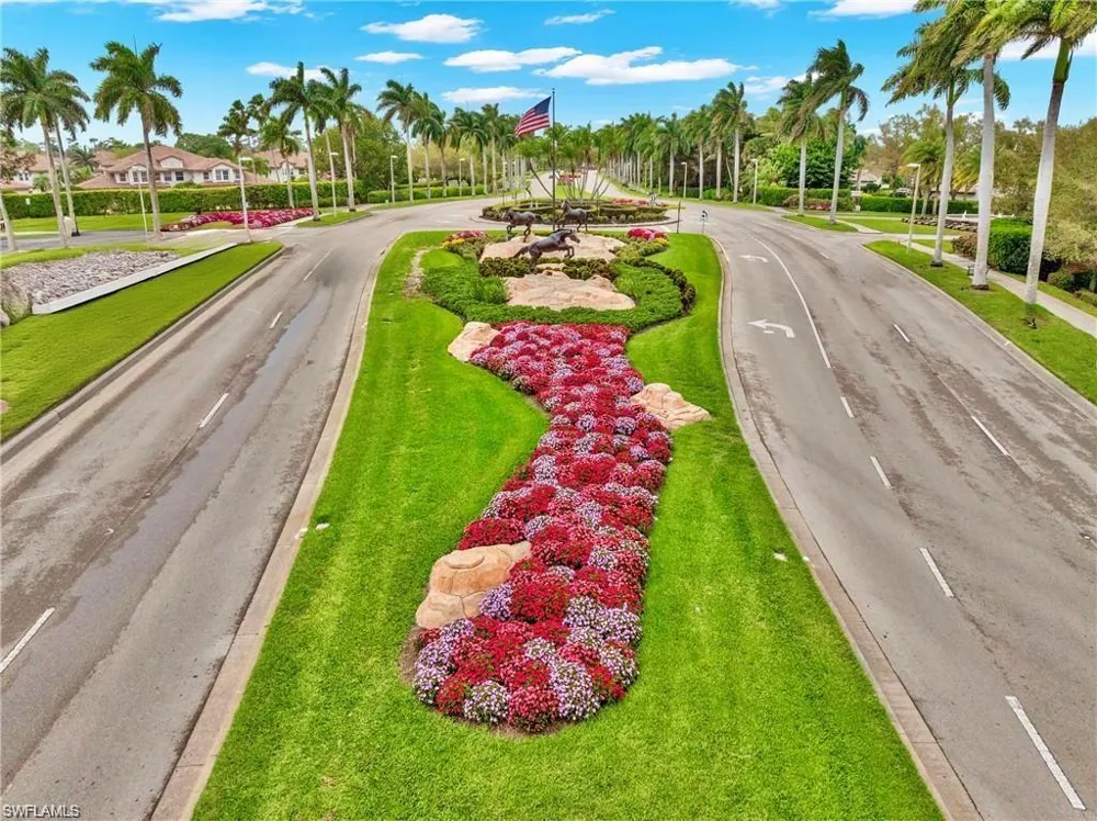 8681 Mustang Drive Naples, FL 34113
