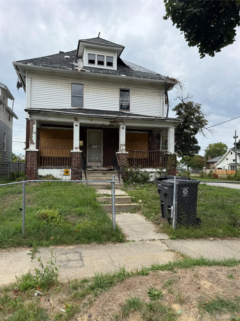 2025 Adams Avenue Flint City, MI 48505
