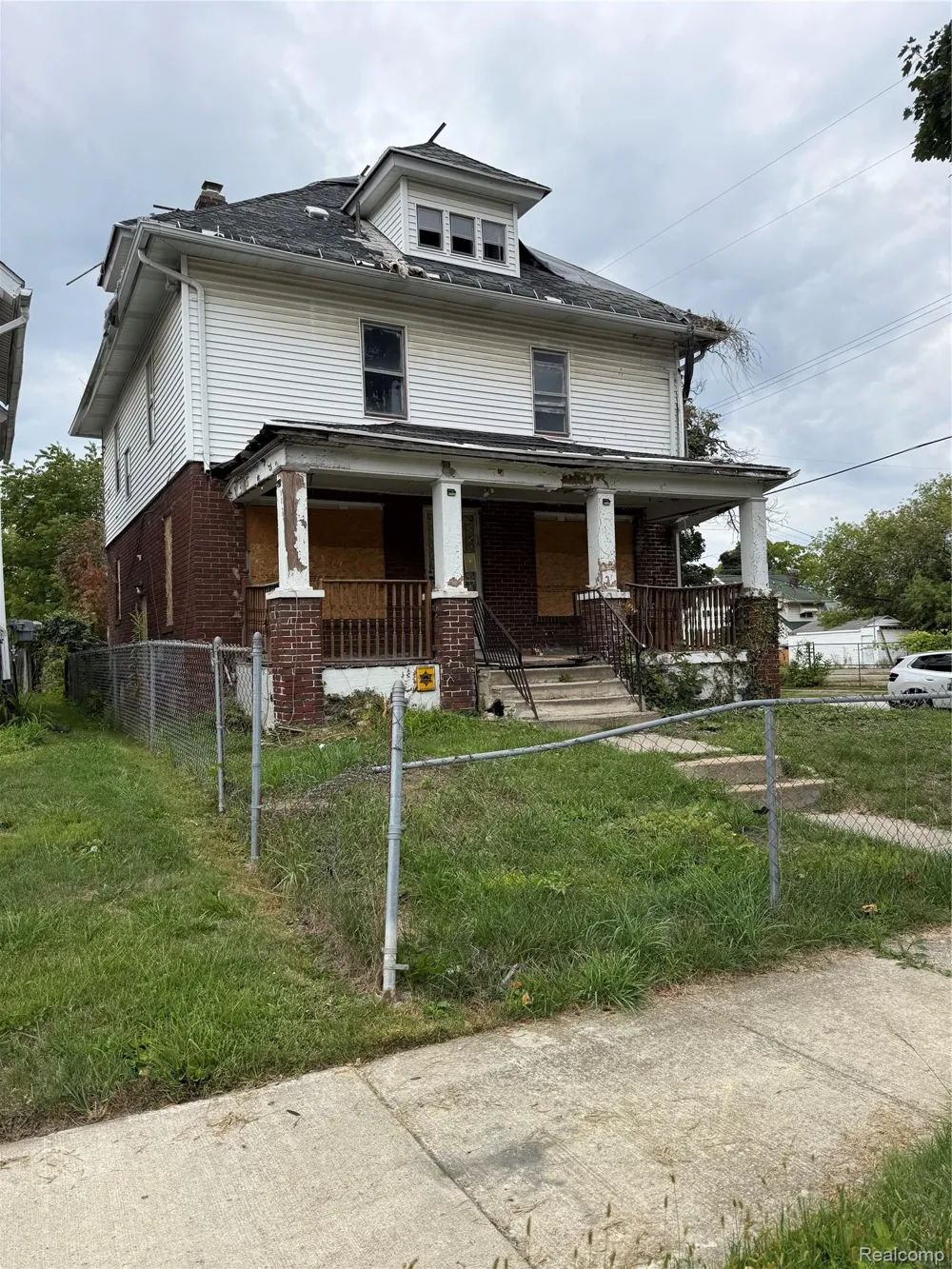 2025 Adams Avenue Flint City, MI 48505