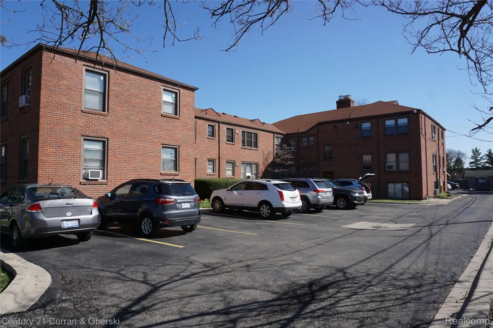 22671 Garrison Street #107 Dearborn City, MI 48124