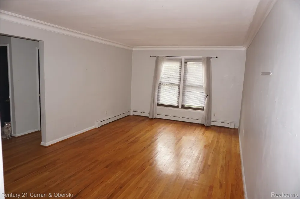 22671 Garrison Street #107 Dearborn City, MI 48124
