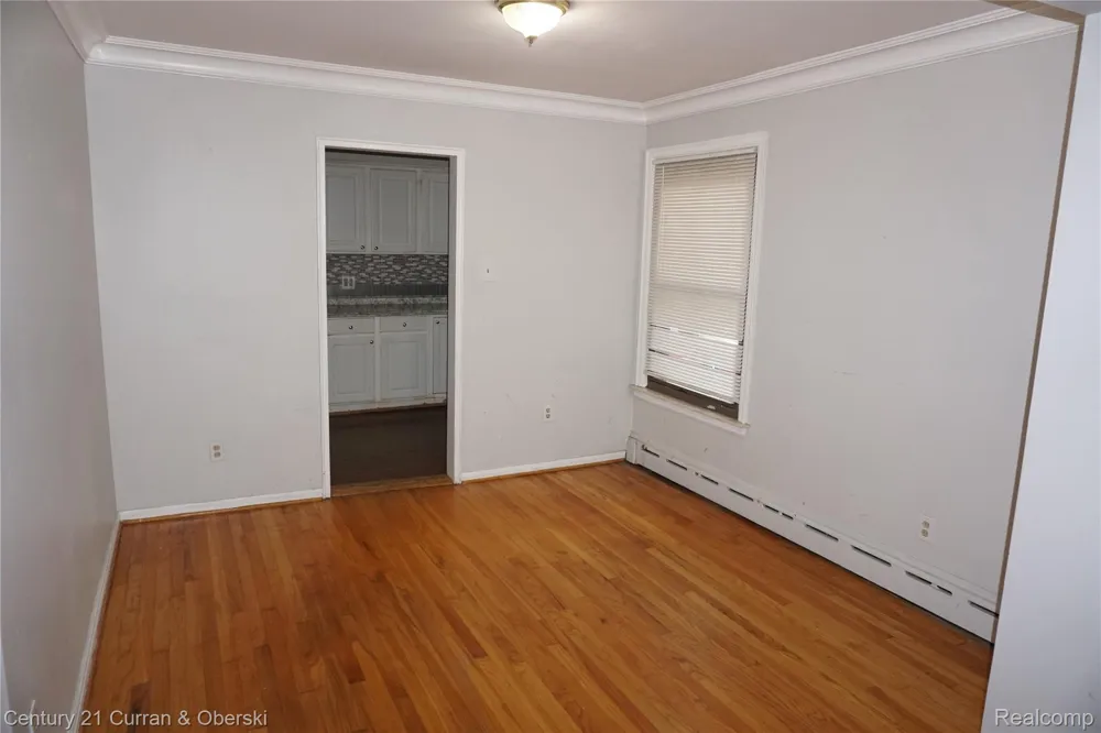 22671 Garrison Street #107 Dearborn City, MI 48124