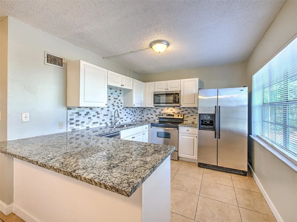 3514 SARAH STREET Tampa, FL 33605