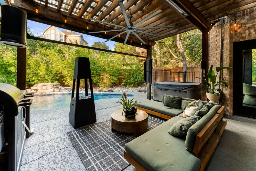 12104 Estrada Court Austin, TX 78732