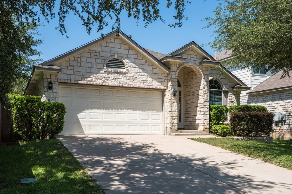 11308 Los Comancheros Road Austin, TX 78717