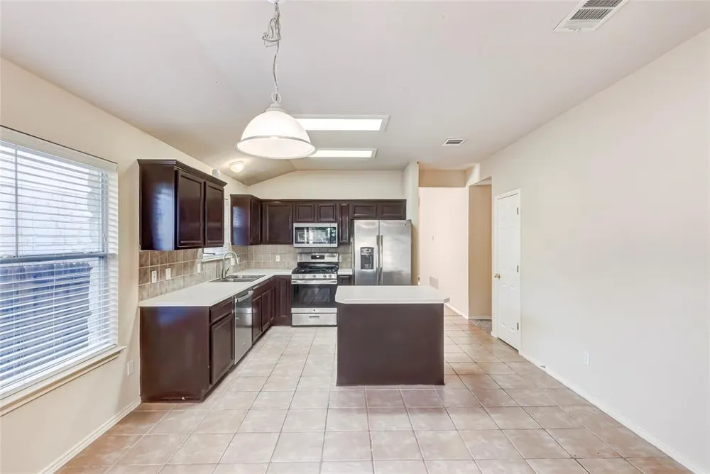 11308 Los Comancheros Road Austin, TX 78717