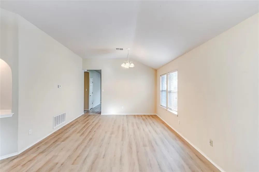 11308 Los Comancheros Road Austin, TX 78717