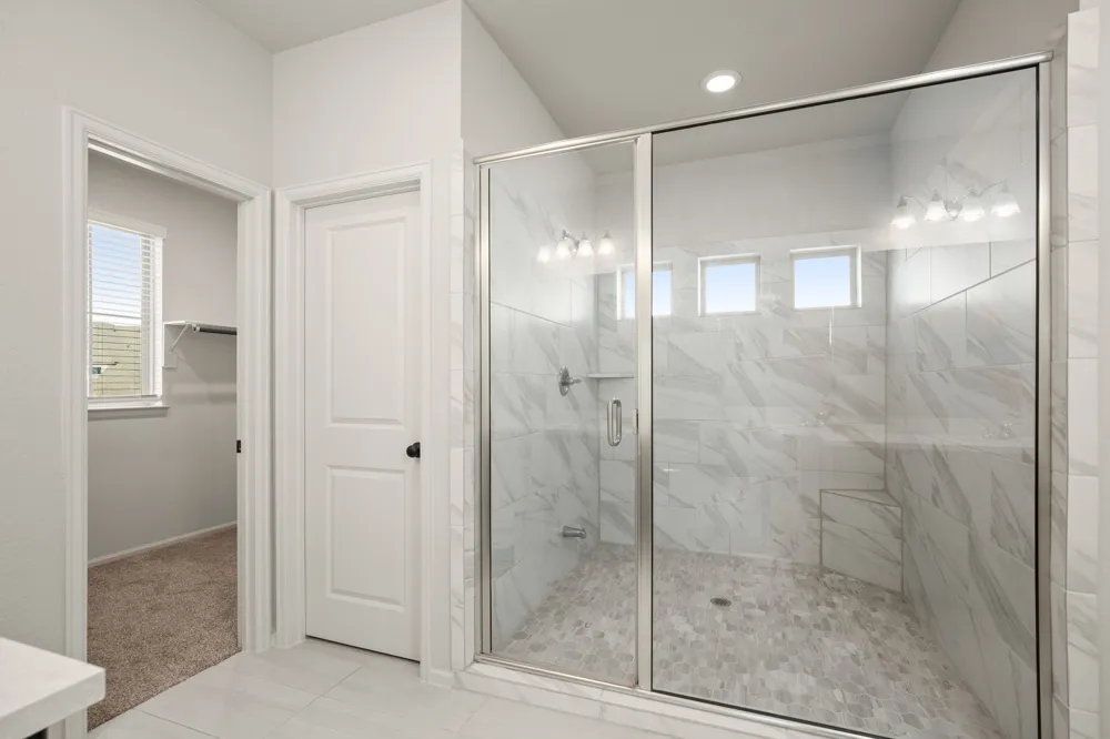932 Azul Lagoon Drive #18 Leander, TX 78641