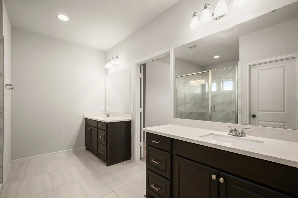 932 Azul Lagoon Drive #18 Leander, TX 78641