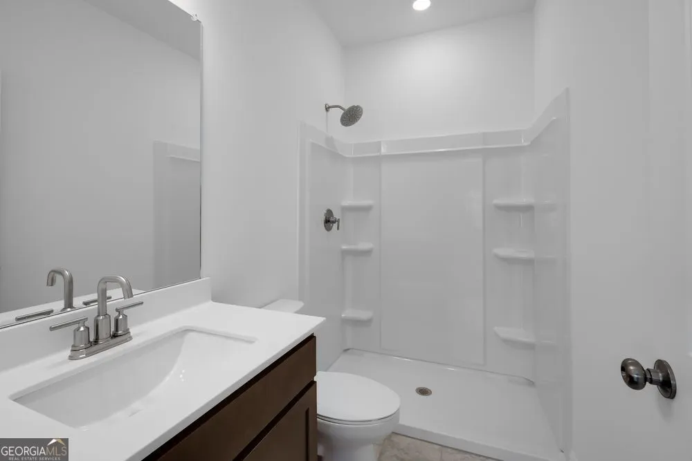 8835 Chesford GRV Ball Ground, GA 30107