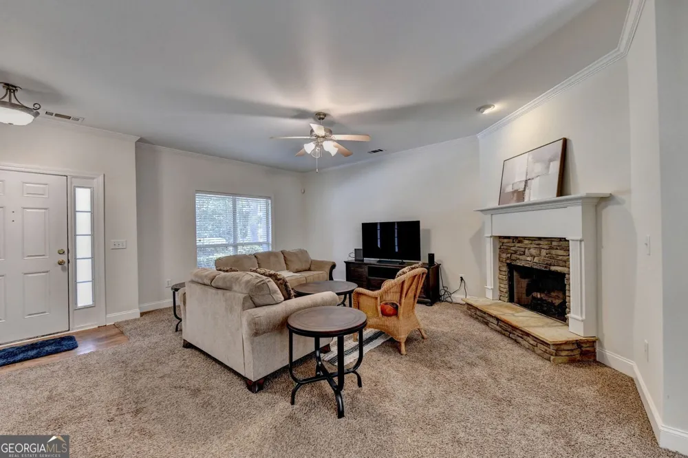 1131 3rd ST Stone Mountain, GA 30083