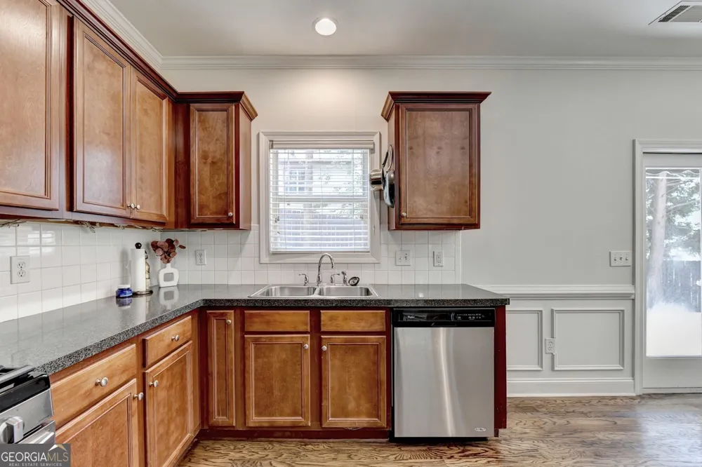 1131 3rd ST Stone Mountain, GA 30083