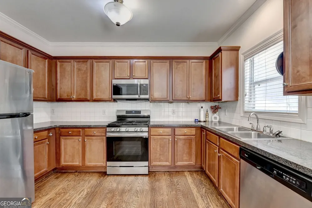 1131 3rd ST Stone Mountain, GA 30083
