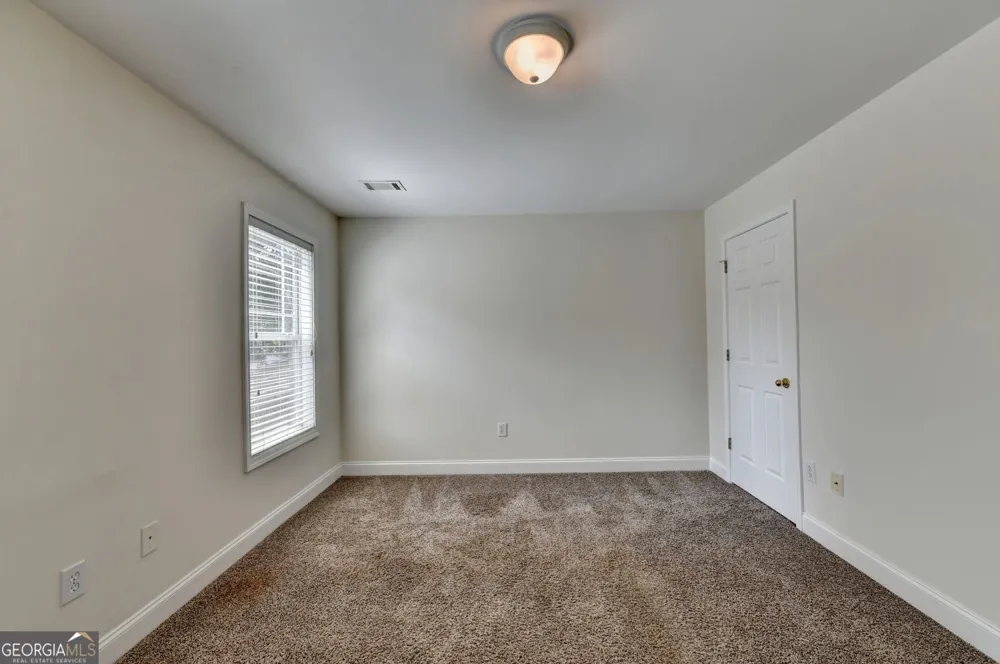 1131 3rd ST Stone Mountain, GA 30083