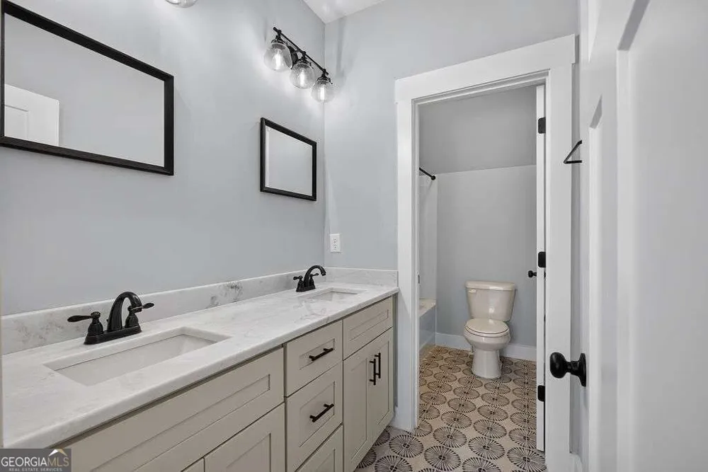 54 Roscoe RD Newnan, GA 30263