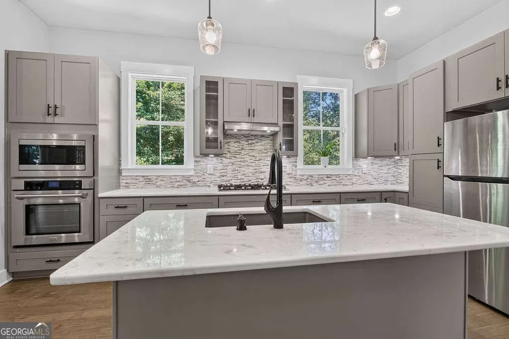 54 Roscoe RD Newnan, GA 30263