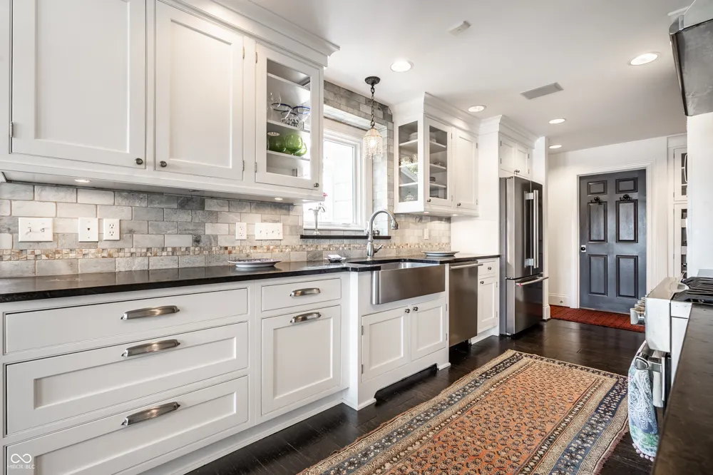 3264 Bay Road South Drive Indianapolis, IN 46240