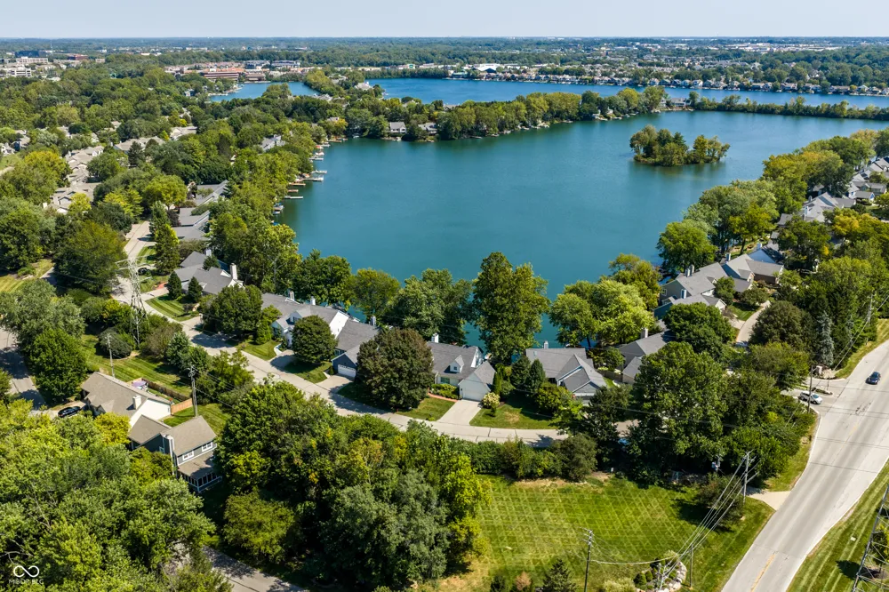 3264 Bay Road South Drive Indianapolis, IN 46240