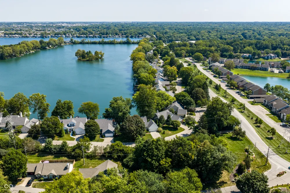 3264 Bay Road South Drive Indianapolis, IN 46240