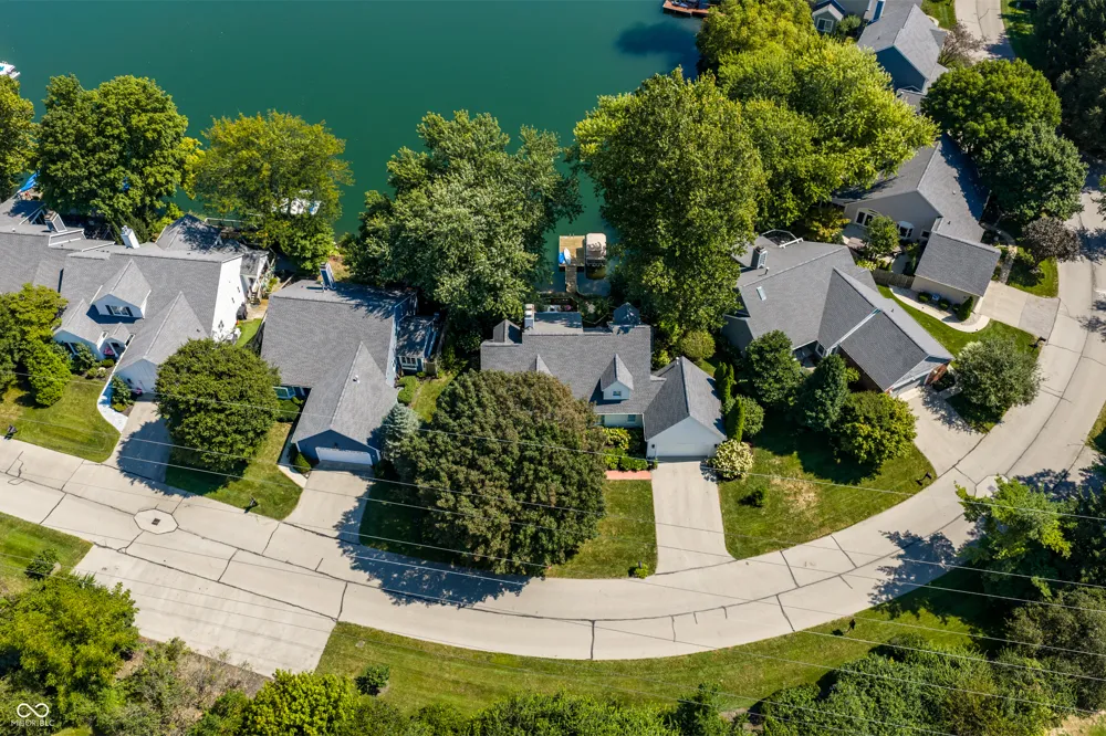3264 Bay Road South Drive Indianapolis, IN 46240