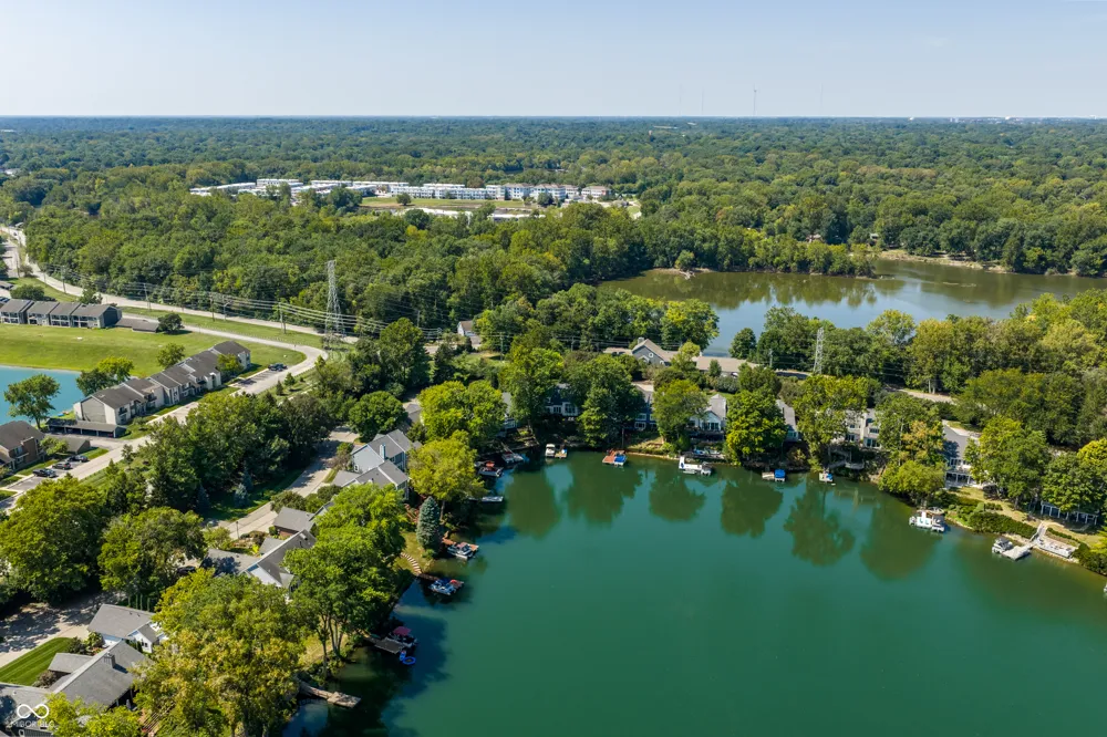 3264 Bay Road South Drive Indianapolis, IN 46240