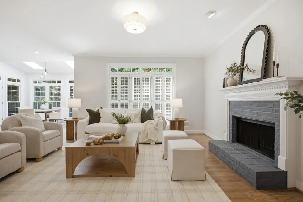 952 Hawkhorn Court Alpharetta, GA 30005
