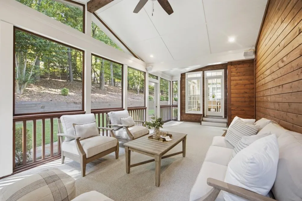 952 Hawkhorn Court Alpharetta, GA 30005