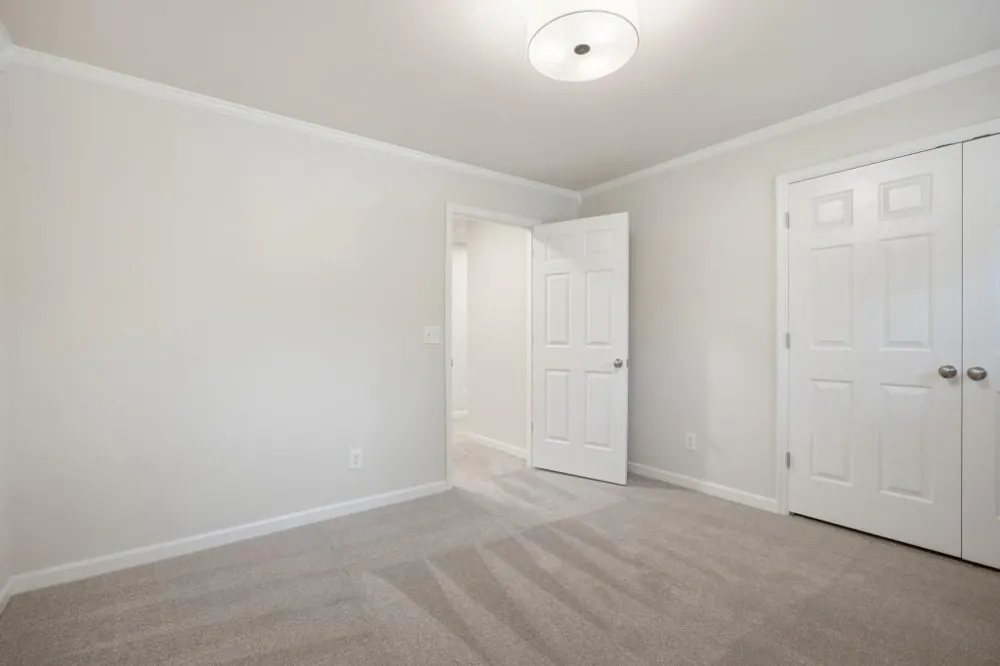 952 Hawkhorn Court Alpharetta, GA 30005