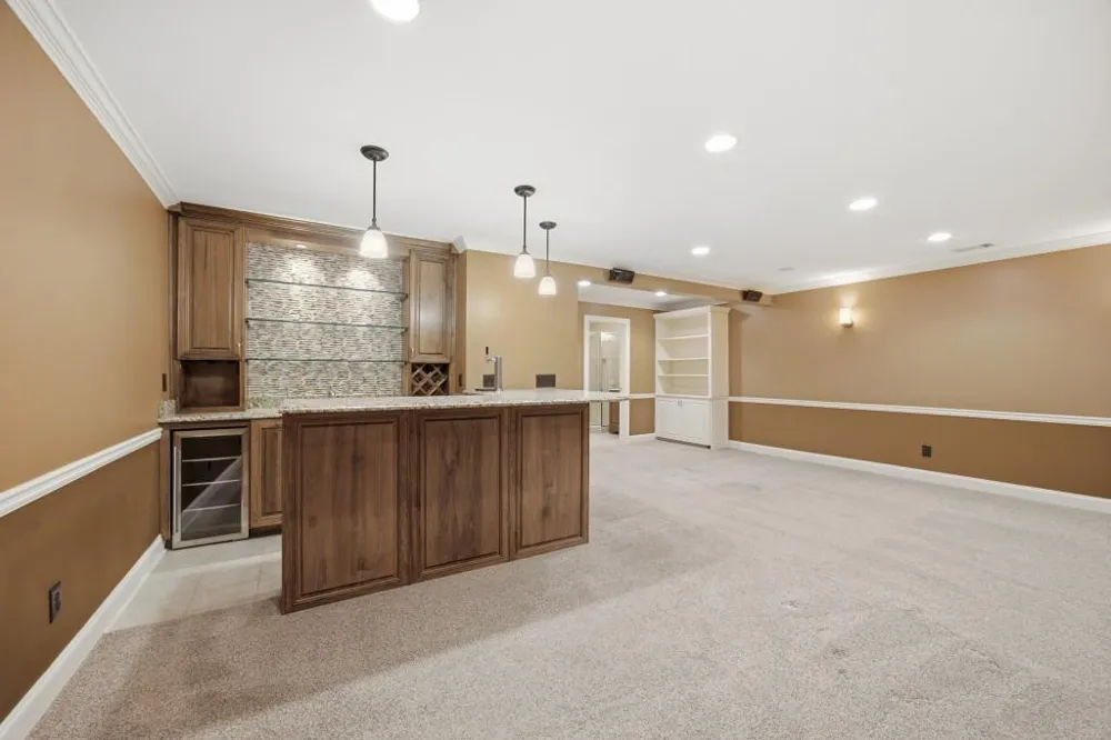 952 Hawkhorn Court Alpharetta, GA 30005