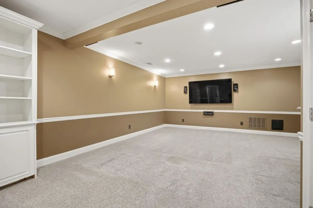 952 Hawkhorn Court Alpharetta, GA 30005