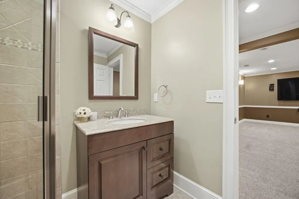 952 Hawkhorn Court Alpharetta, GA 30005