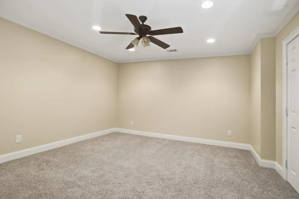 952 Hawkhorn Court Alpharetta, GA 30005