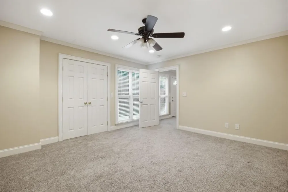 952 Hawkhorn Court Alpharetta, GA 30005