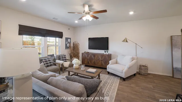5325 Grass Hill Drive San Antonio, TX 78238
