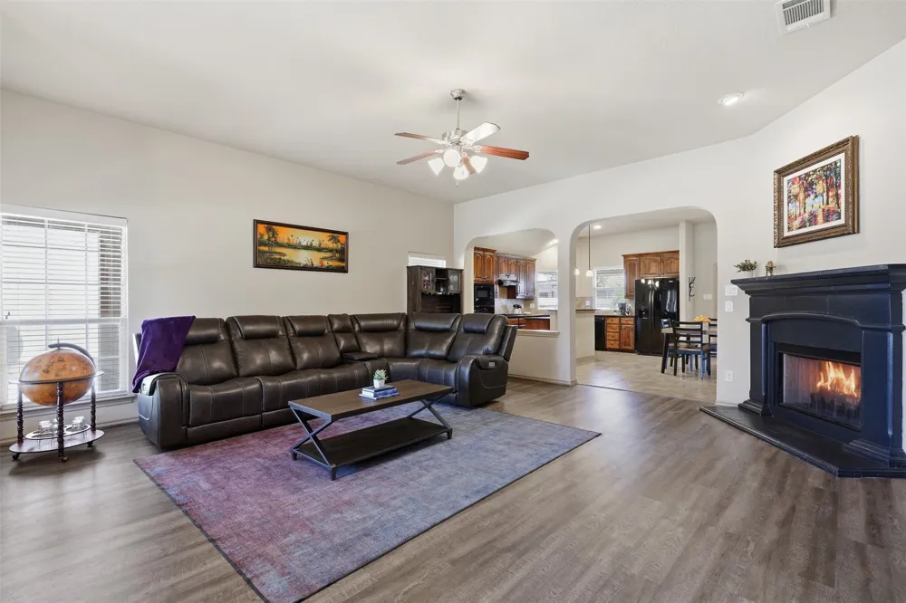 8312 Indian Bluff Trail Fort Worth, TX 76131