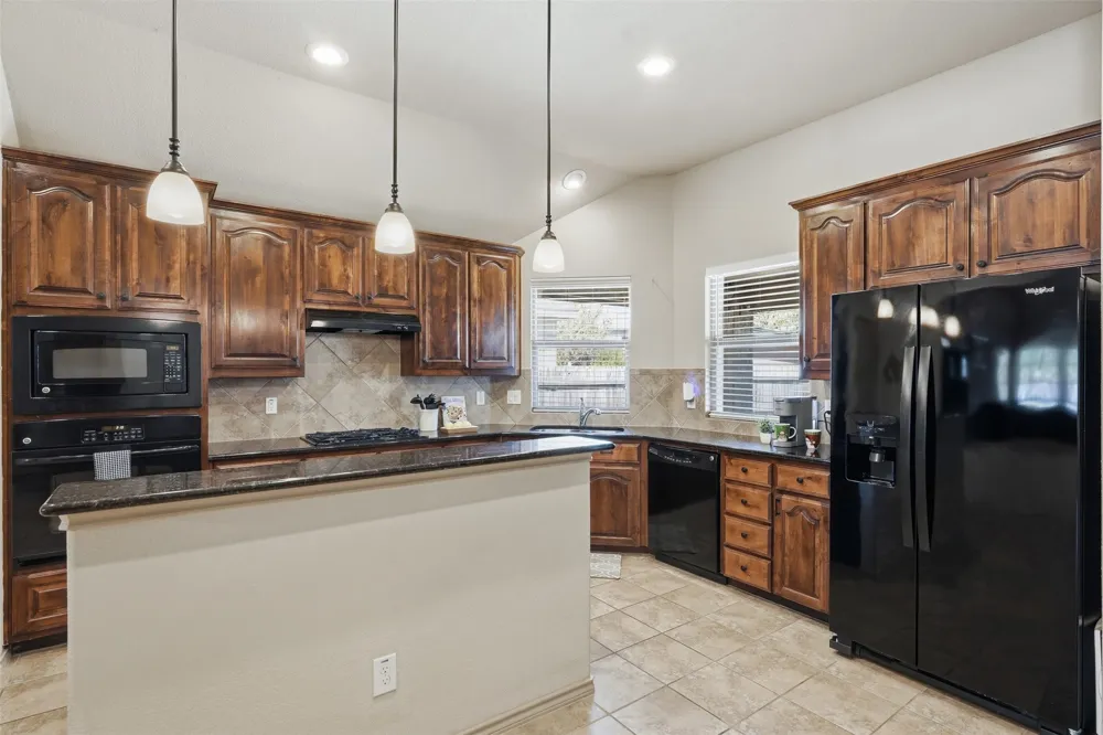 8312 Indian Bluff Trail Fort Worth, TX 76131