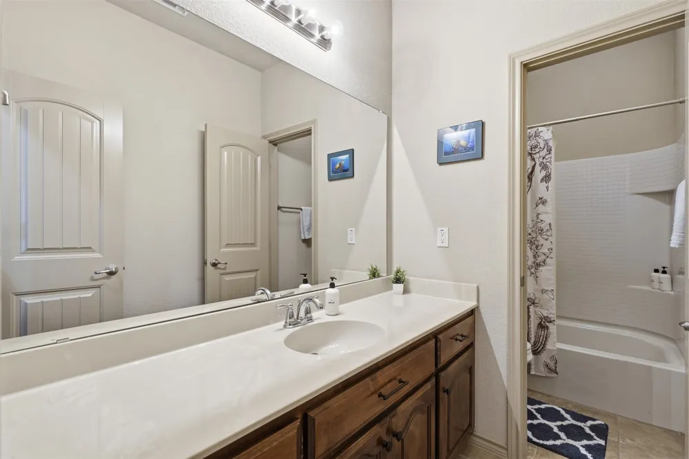 8312 Indian Bluff Trail Fort Worth, TX 76131