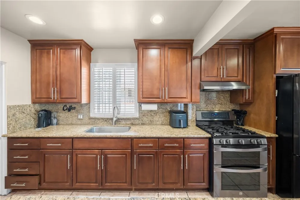 6503 Wilcox Avenue Bell, CA 90201