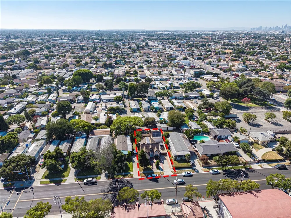 6503 Wilcox Avenue Bell, CA 90201